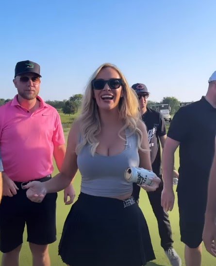 Paige Spiranac Puts On Very Busty Display In Low-cut Grey Top As She ...