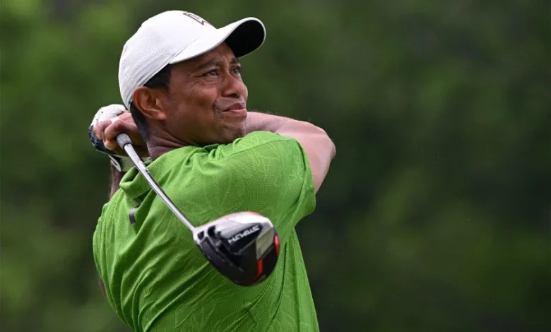 “Whole Plane Cheered”: Untold Story of Tiger Woods’ Prime Era Sees